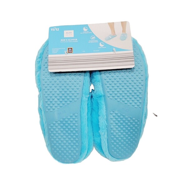 ALDI GEAR 2023 Men's Ltd Ed Holiday Faux Fur Plush Blue Logo Slippers Size 11/12 - Picture 7 of 10